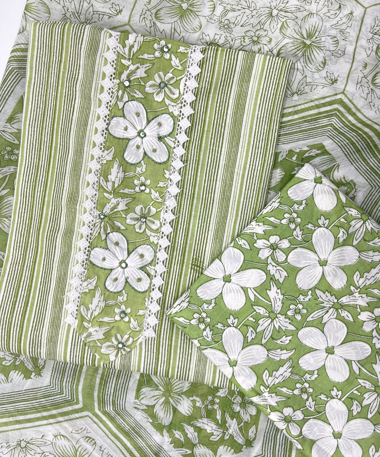 GREEN