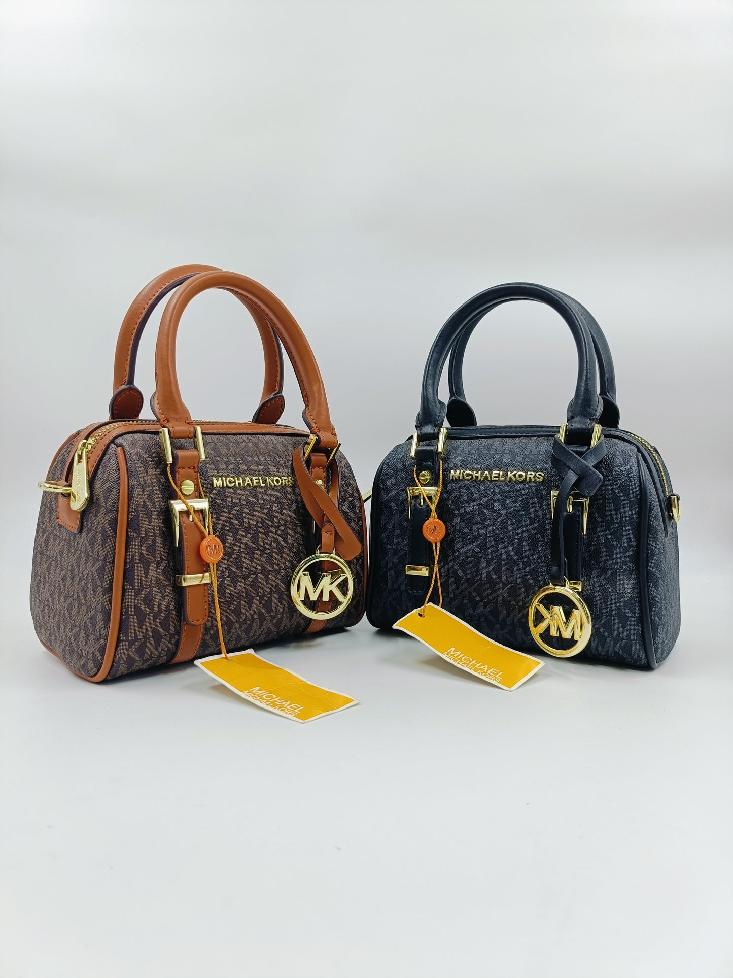 Michael Kors (FC) Jet Set Charm Mini Barrel Bag