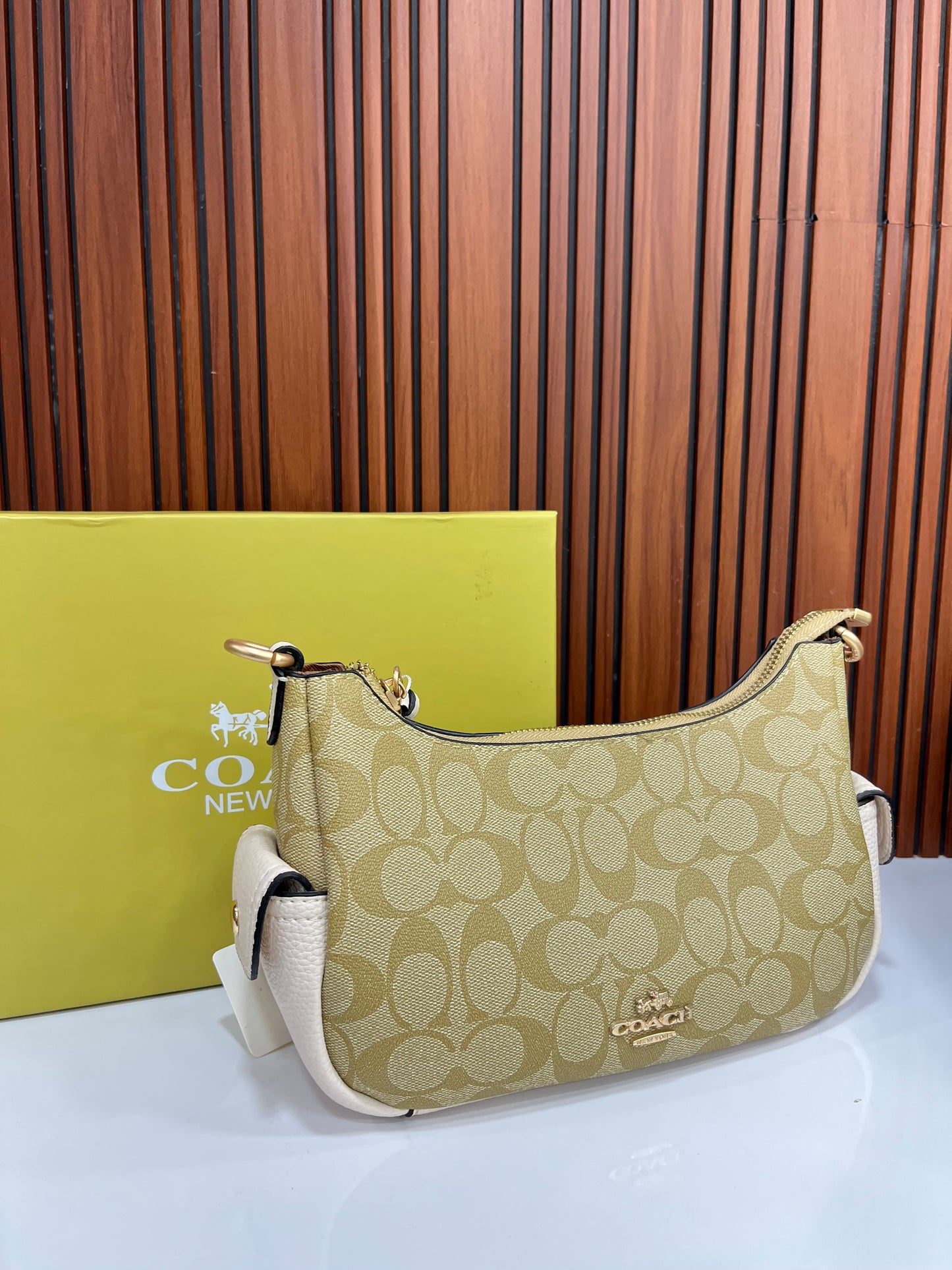 coach shoulder Bag